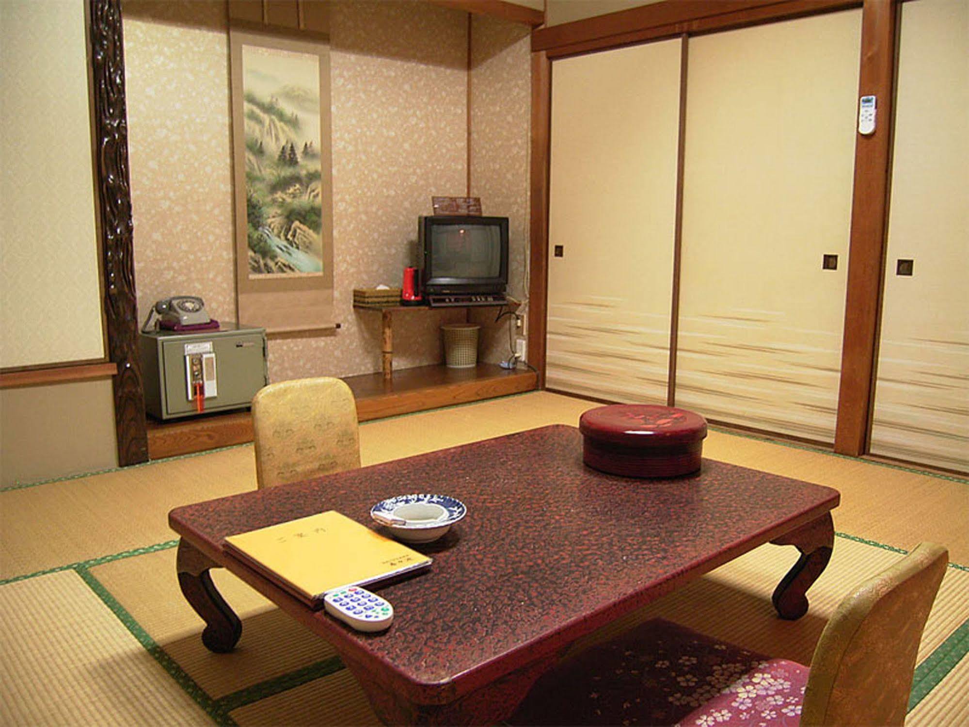 Toushijima Onsen Suzunami Тоба Екстер'єр фото